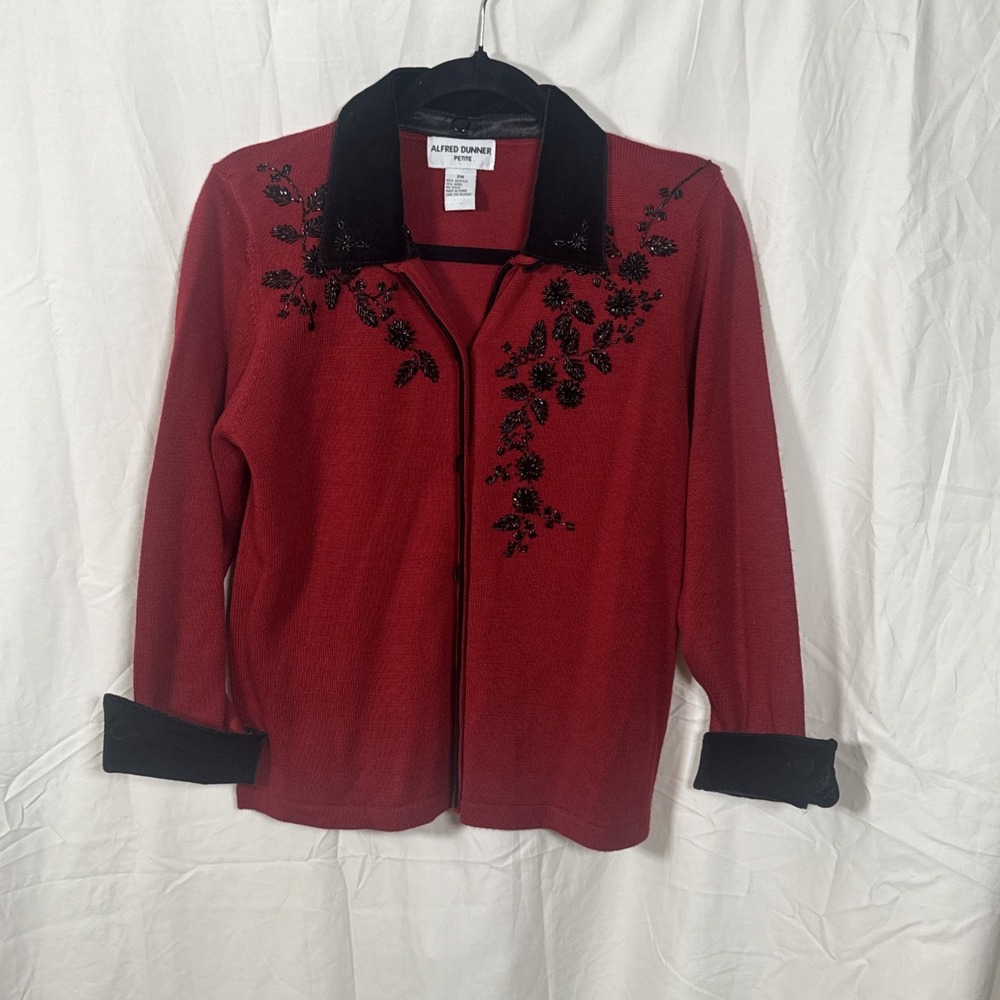Alfred Dunner Petite SZ M ‎ Red Beaded Cardigan Sweater Removable Velvet Collar